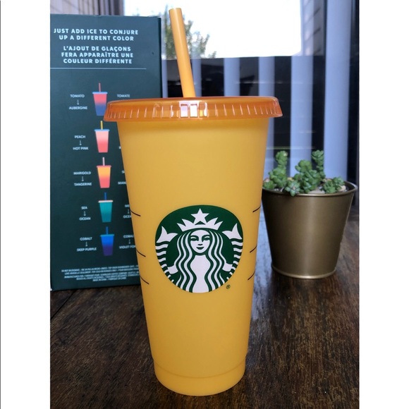 Starbucks color changing cup - Picture 1 of 2